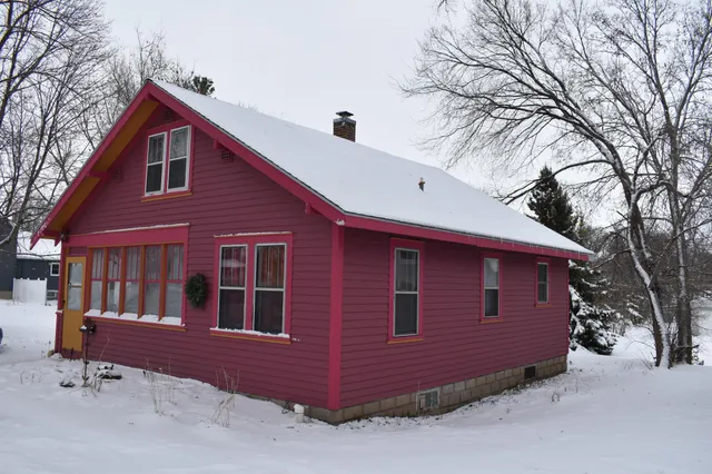 $125,000 | 219 West Bancroft Avenue, Fergus Falls, MN 56537