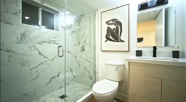 $956,300 | 1245 North New Hampshire Avenue, Unit 7, Los Angeles, CA 90029