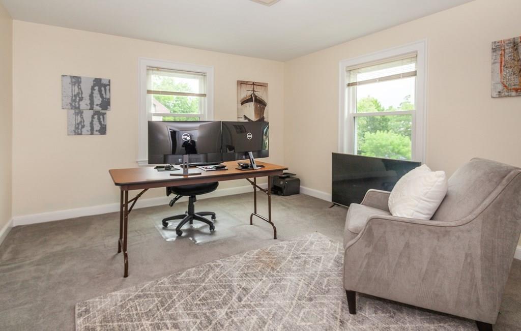 542 Commonwealth Avenue Newton, MA 02459 - Photo 12 of 23