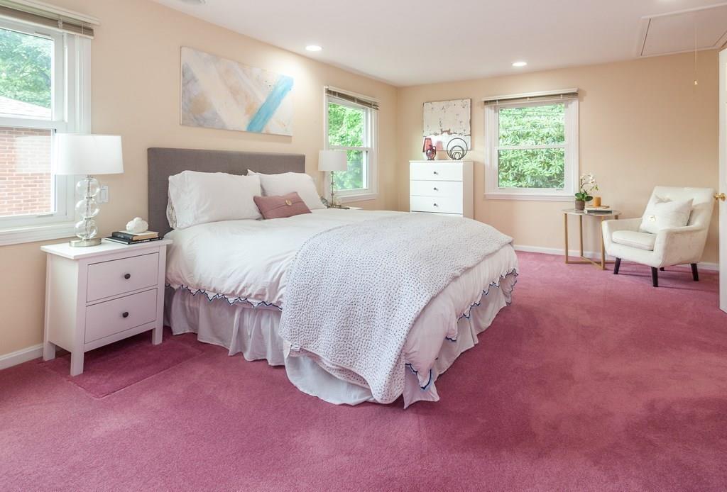 542 Commonwealth Avenue Newton, MA 02459 - Photo 16 of 23