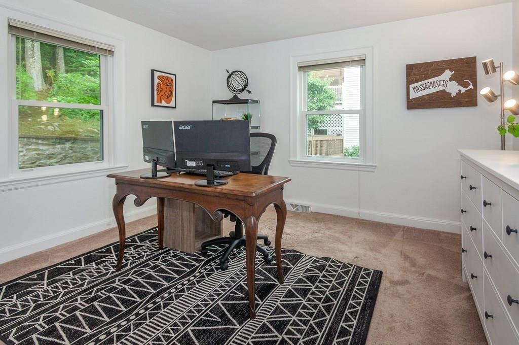 542 Commonwealth Avenue Newton, MA 02459 - Photo 7 of 23