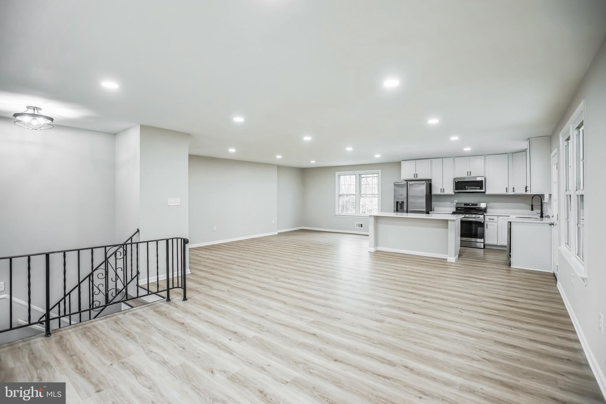 5201 Roblee Drive Upper Marlboro, MD 20772 - Photo 4 of 27 a view of kitchen with wooden floor