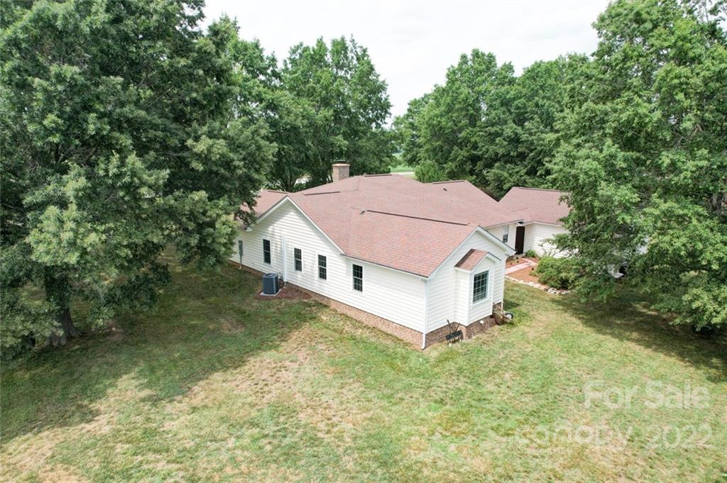 10623 Landsford Road Pageland, SC 29728 - Photo 3 of 47 Gallery Image 3