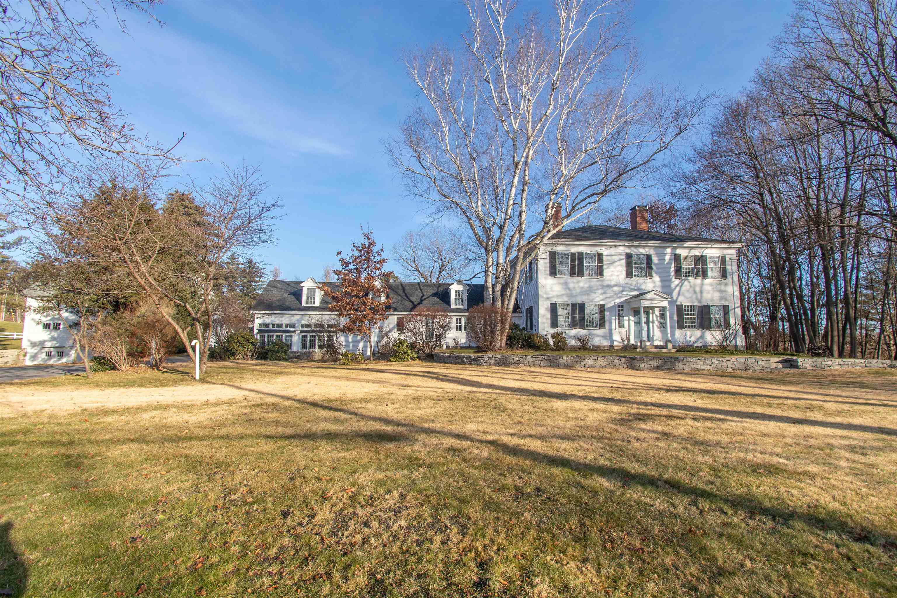 267 North River Road Milford, NH 03055 - Photo 2 of 34