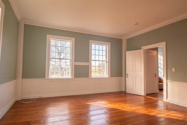 $5,000 | 267 North River Road, Milford, NH 03055