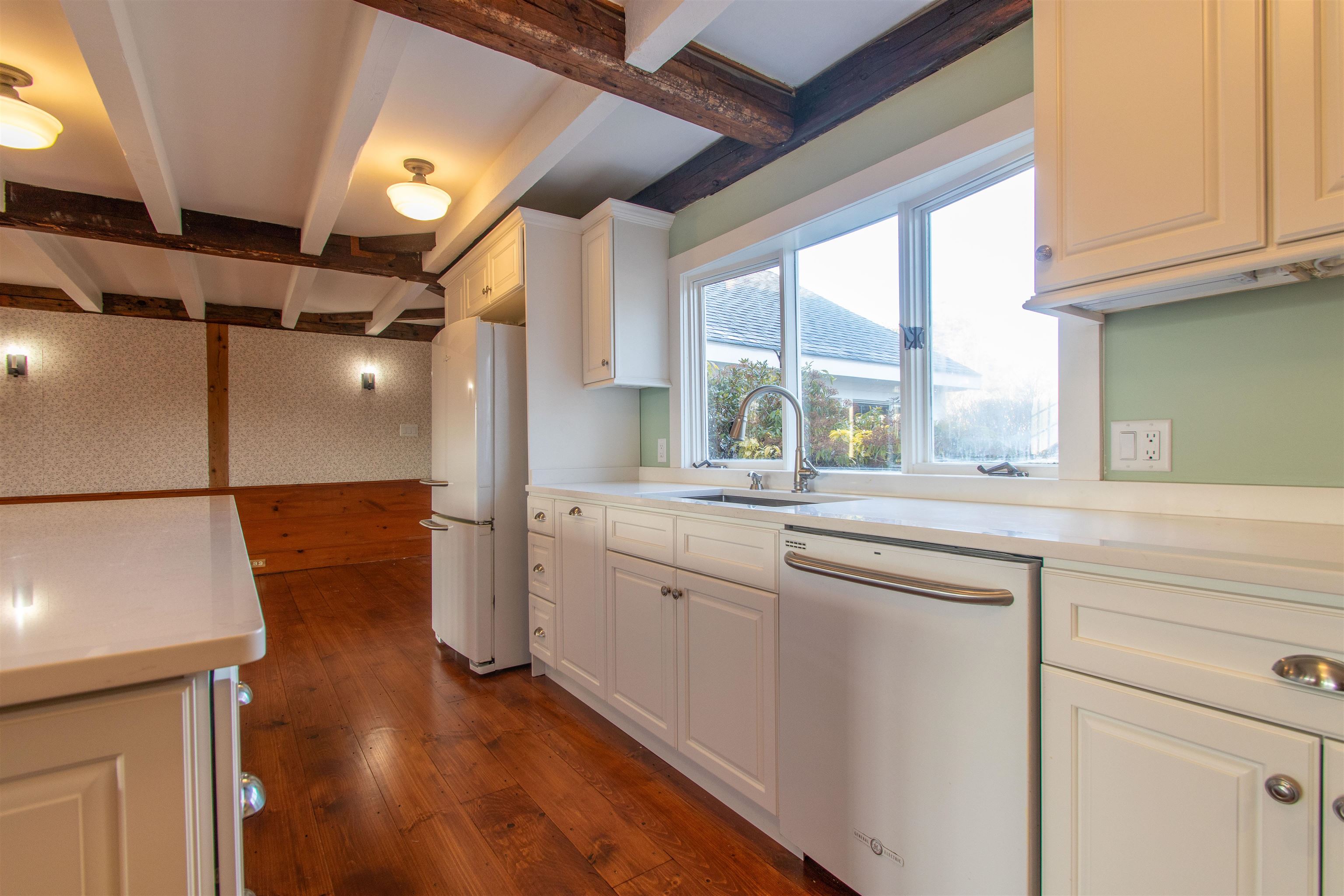 267 North River Road Milford, NH 03055 - Photo 8 of 34