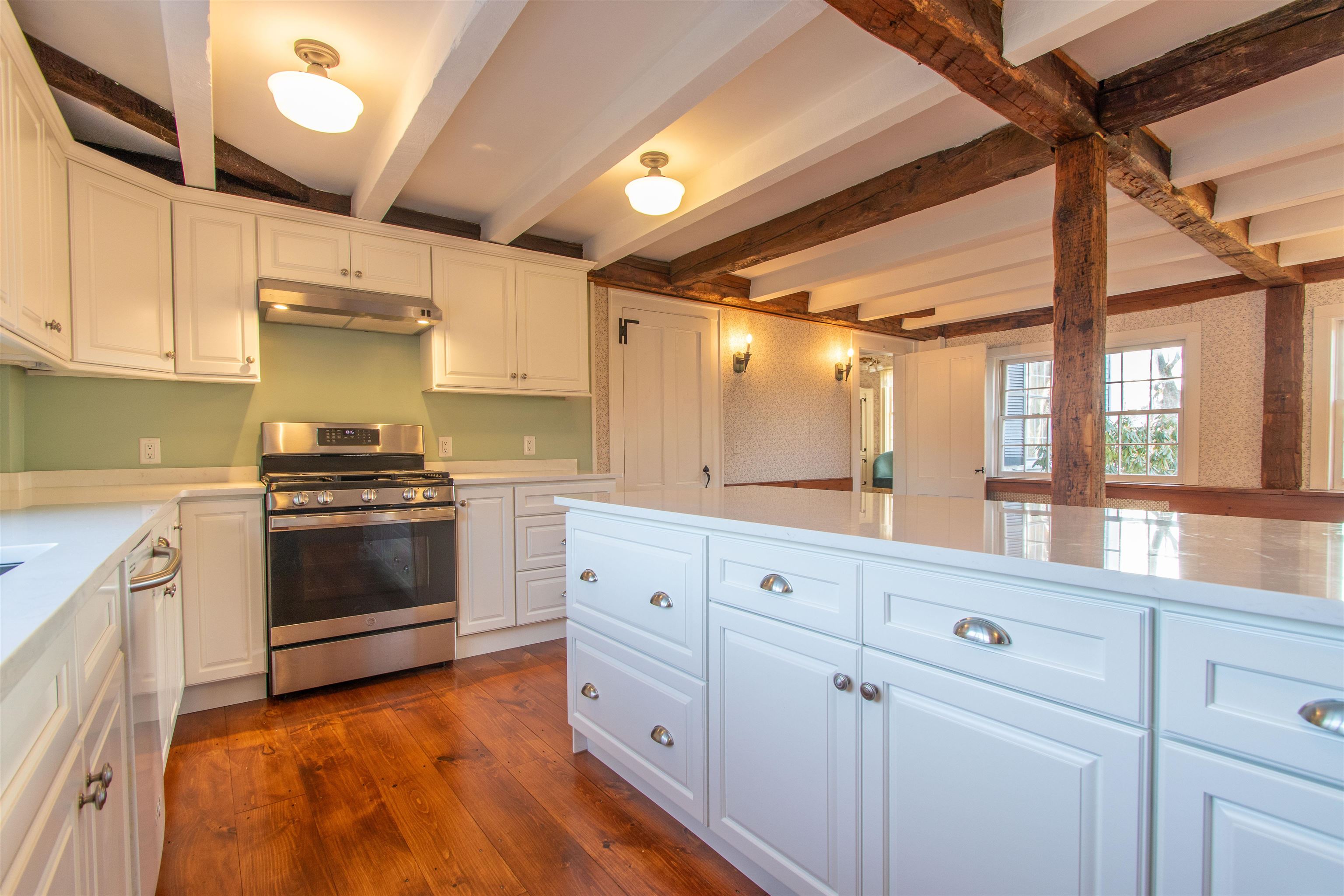 267 North River Road Milford, NH 03055 - Photo 10 of 34