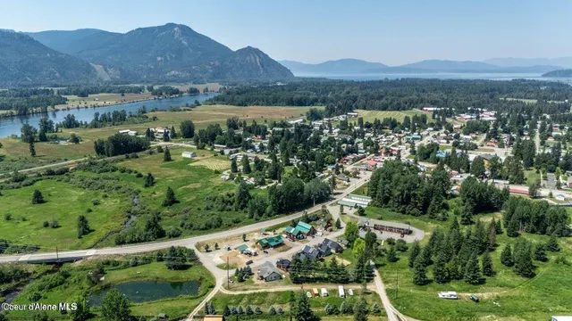 $330,000 | 11 Elk Horn Drive, Clark Fork, ID 83811