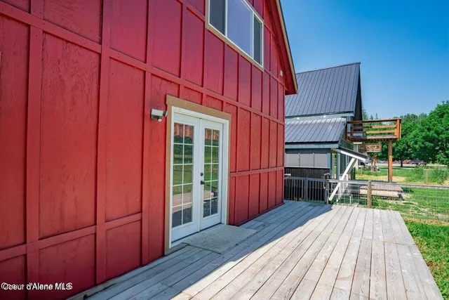 $330,000 | 11 Elk Horn Drive, Clark Fork, ID 83811