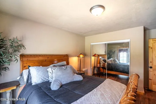 $330,000 | 11 Elk Horn Drive, Clark Fork, ID 83811