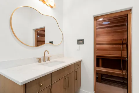 $5,890,000 | 3411 Bridle Path, Austin, TX 78703