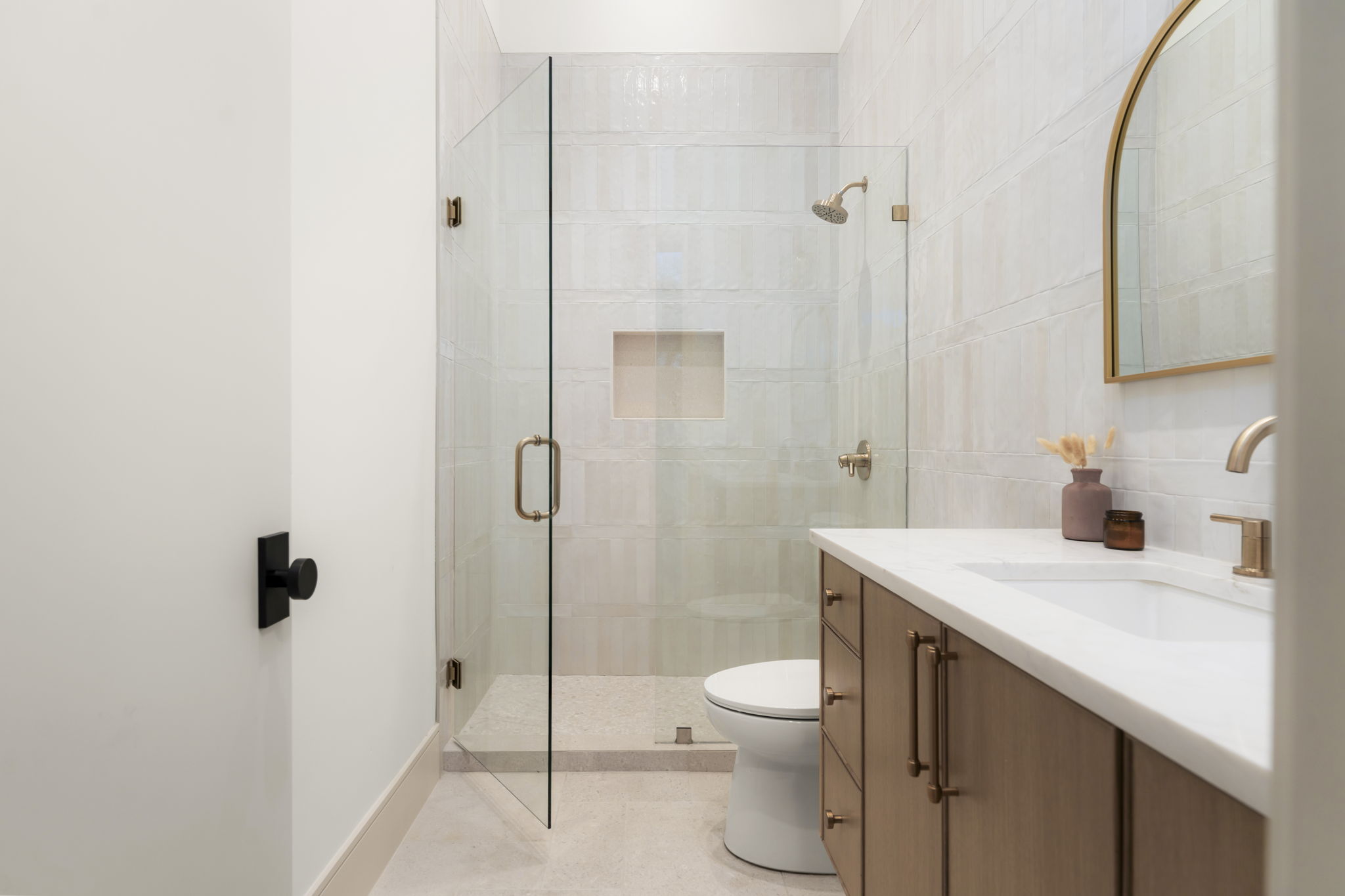 3411 Bridle Path Austin, TX 78703 - Photo 33 of 40 Bathroom featuring vanity and a shower stall