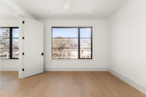 $5,890,000 | 3411 Bridle Path, Austin, TX 78703
