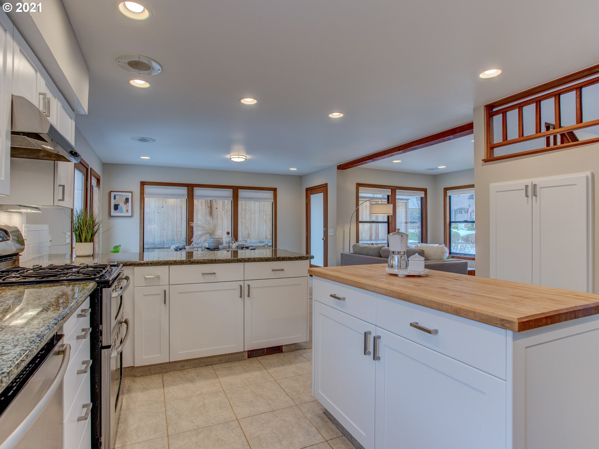11725 Northwest West Road Portland, OR 97229 - Photo 11 of 31 Gallery Image 11