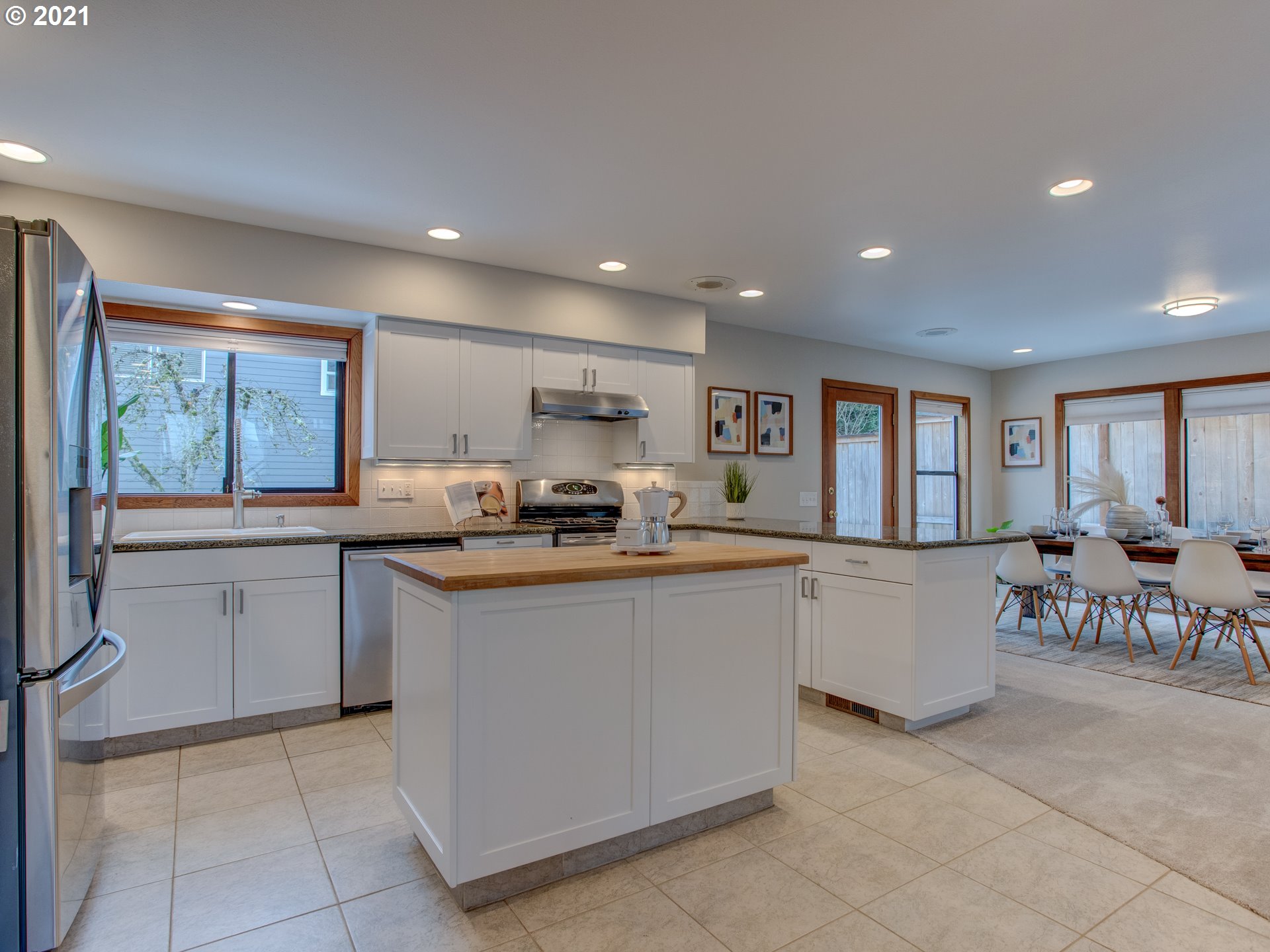11725 Northwest West Road Portland, OR 97229 - Photo 12 of 31 Gallery Image 12
