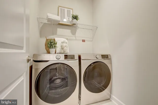 $1,089,000 | 9283 Wood Violet Court, Fairfax, VA 22031