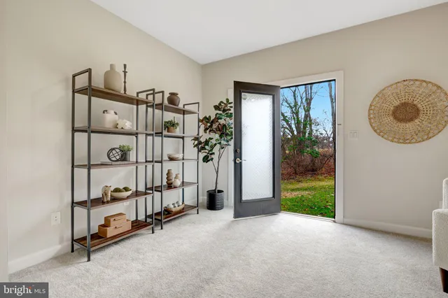 $1,089,000 | 9283 Wood Violet Court, Fairfax, VA 22031