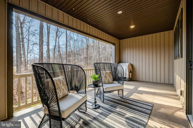 $1,089,000 | 9283 Wood Violet Court, Fairfax, VA 22031