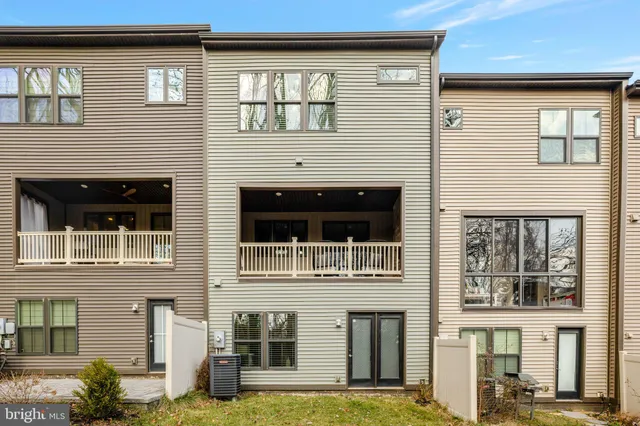 $1,089,000 | 9283 Wood Violet Court, Fairfax, VA 22031