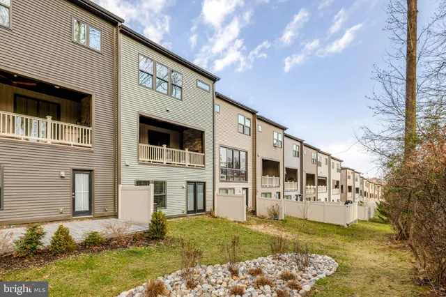 $1,089,000 | 9283 Wood Violet Court, Fairfax, VA 22031