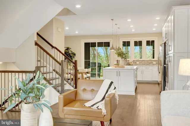 $1,089,000 | 9283 Wood Violet Court, Fairfax, VA 22031