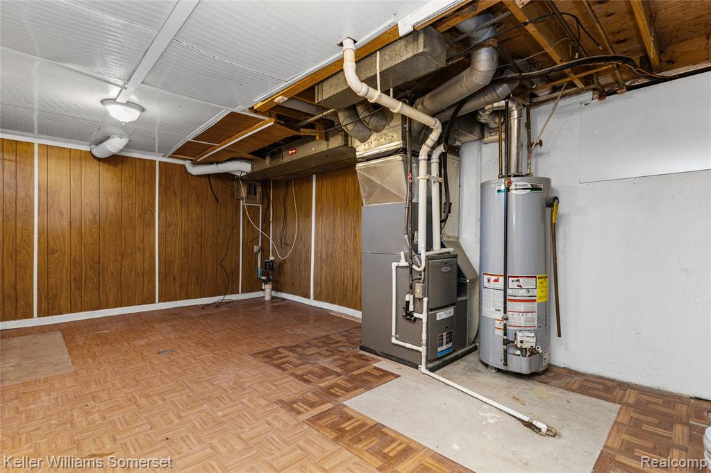 2907 Roundtree Drive Troy, MI 48083 - Photo 26 of 33
