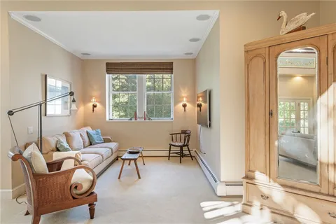 $2,150,000 | 3 Stone Tower Lane, Barrington, RI 02806