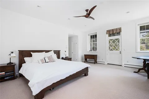 $2,150,000 | 3 Stone Tower Lane, Barrington, RI 02806