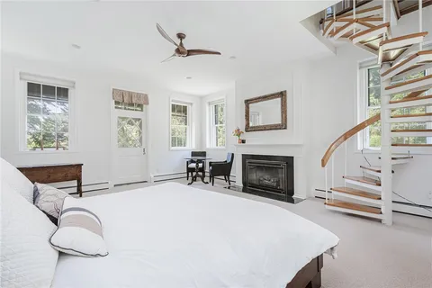 $2,150,000 | 3 Stone Tower Lane, Barrington, RI 02806