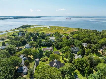 $2,150,000 | 3 Stone Tower Lane, Barrington, RI 02806