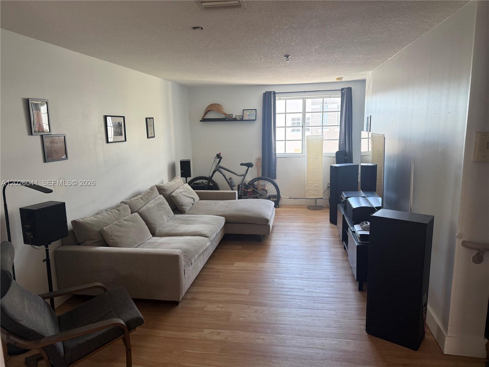 12015 Southwest 14th Street Miami, FL 33184 - Photo 6 of 24