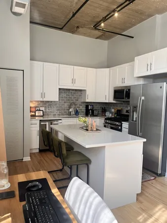 $2,600 | 758 North Larrabee Street, Unit 833, Chicago, IL 60654