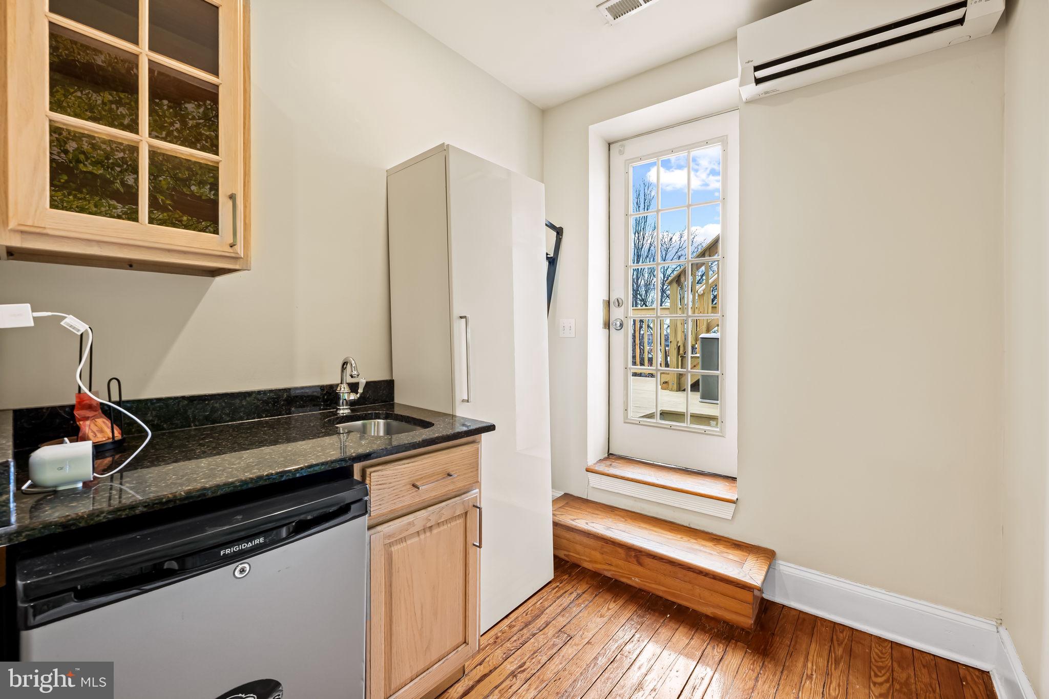 1402 Light Street Baltimore, MD 21230 - Photo 35 of 57