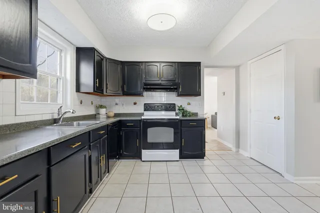 $700,000 | 13201 Jasper Road, Fairfax, VA 22033