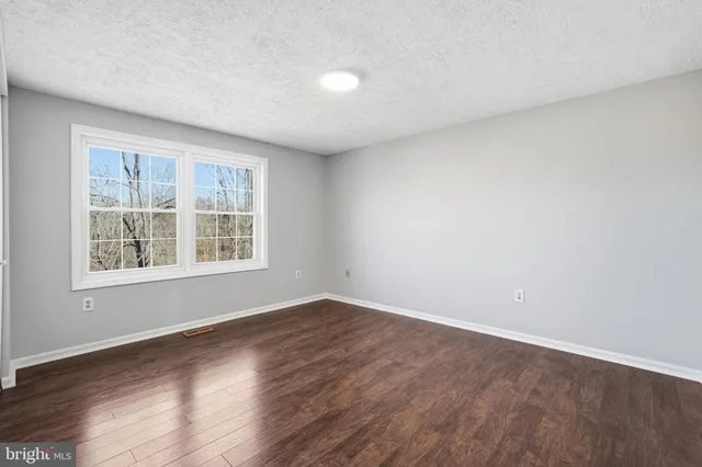 $700,000 | 13201 Jasper Road, Fairfax, VA 22033