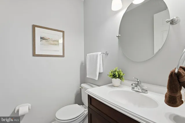 $700,000 | 13201 Jasper Road, Fairfax, VA 22033