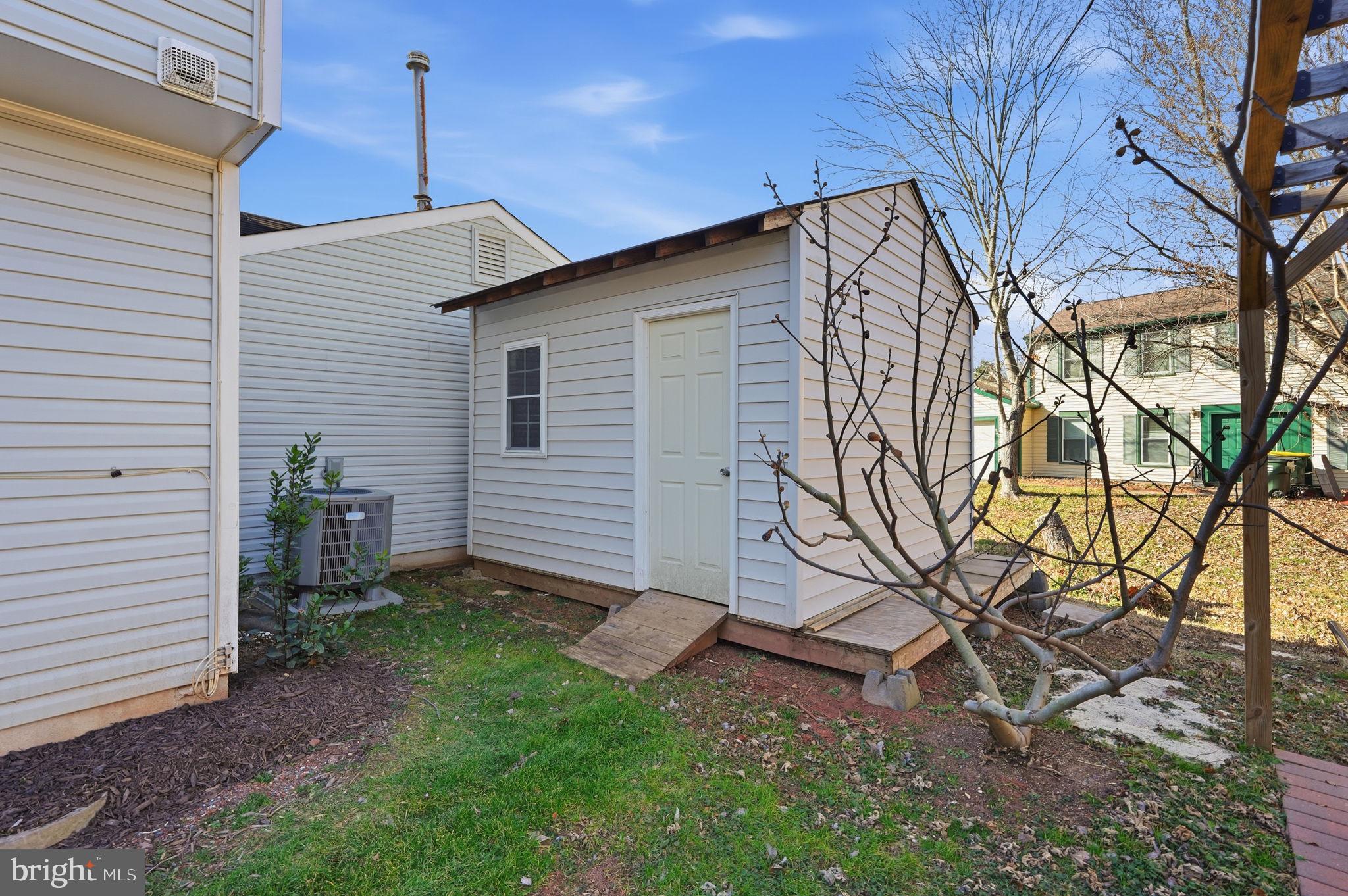 13201 Jasper Road Fairfax, VA 22033 - Photo 37 of 42