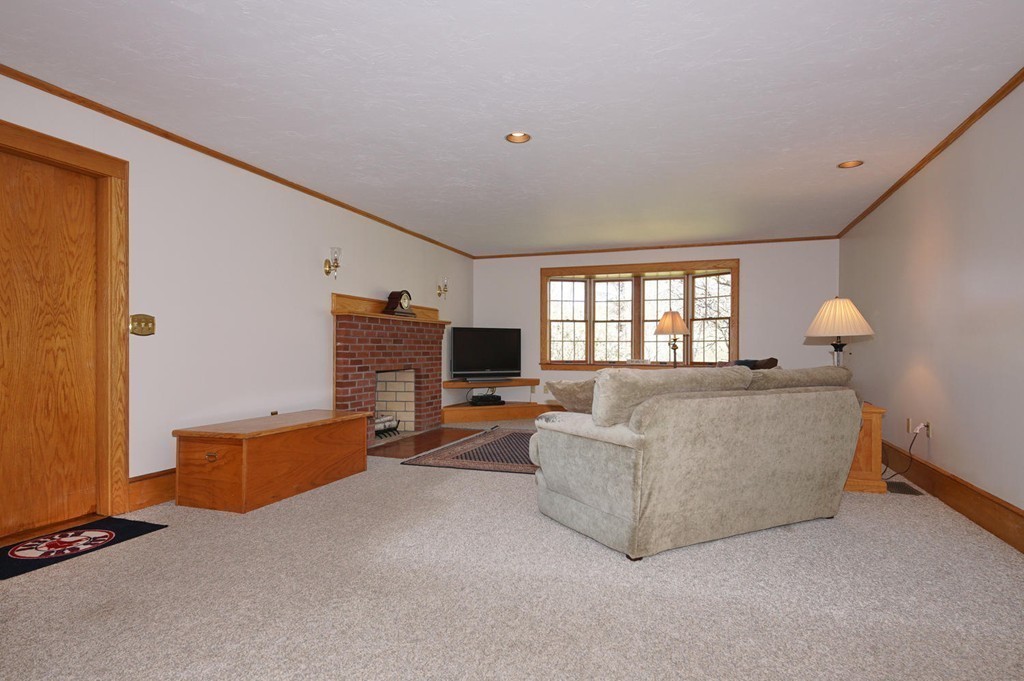 108 Woodside Road Harvard, MA 01451 - Photo 11 of 30