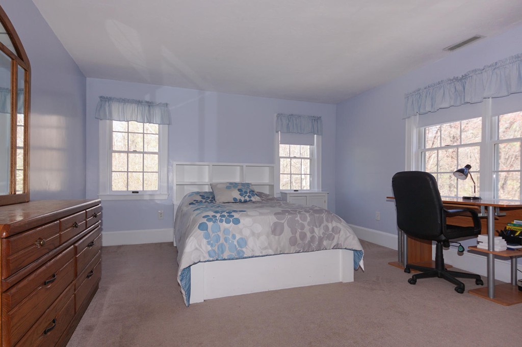 108 Woodside Road Harvard, MA 01451 - Photo 19 of 30