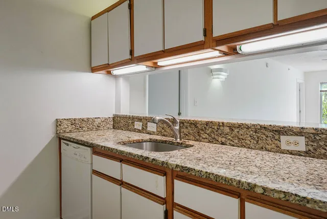 $270,999 | 1411 Collegiate Circle, Unit 302, Raleigh, NC 27606