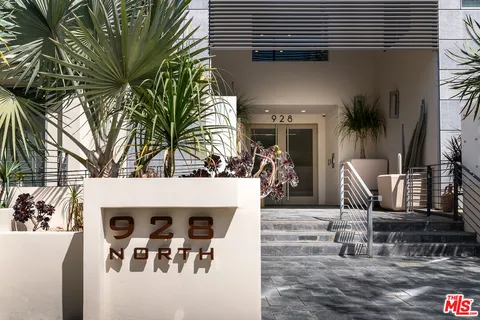 $2,089,000 | 928 North Croft Avenue, Unit 303, West Hollywood, CA 90069