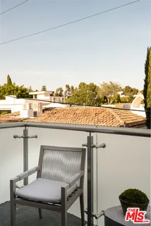 $2,089,000 | 928 North Croft Avenue, Unit 303, West Hollywood, CA 90069