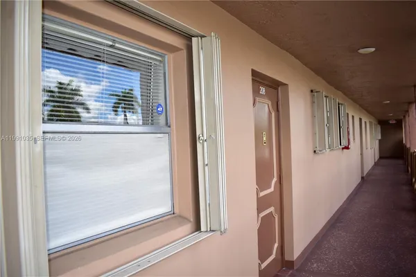$109,000 | 9800 Sunrise Lakes Boulevard, Unit 208, Sunrise, FL 33322
