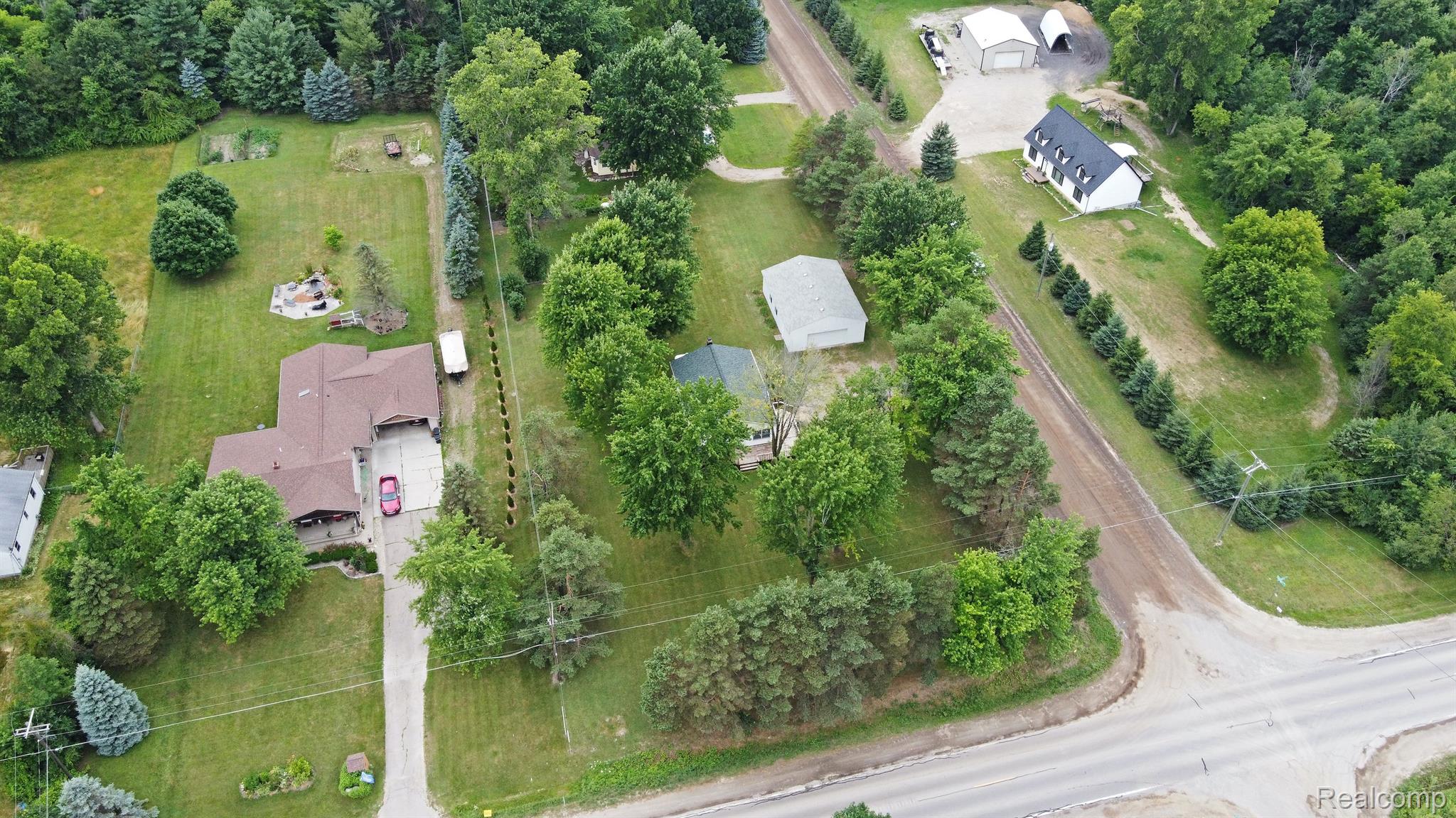 985 North Baldwin Road Oxford, MI 48371 - Photo 33 of 50 Gallery Image 33
