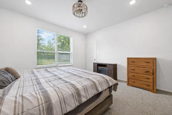 $275,000 | 804 Pearl River, Conroe, TX 77316