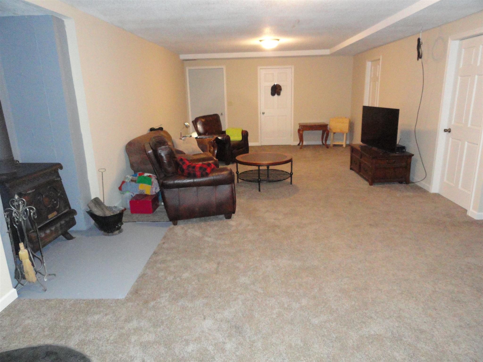 6808 State Rte 101 Spencerville, IN 46788 - Photo 19 of 36
