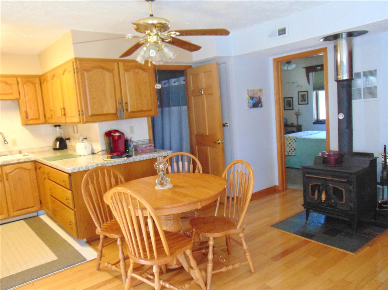 2101 North Huron Road Pinconning, MI 48650 - Photo 4 of 35