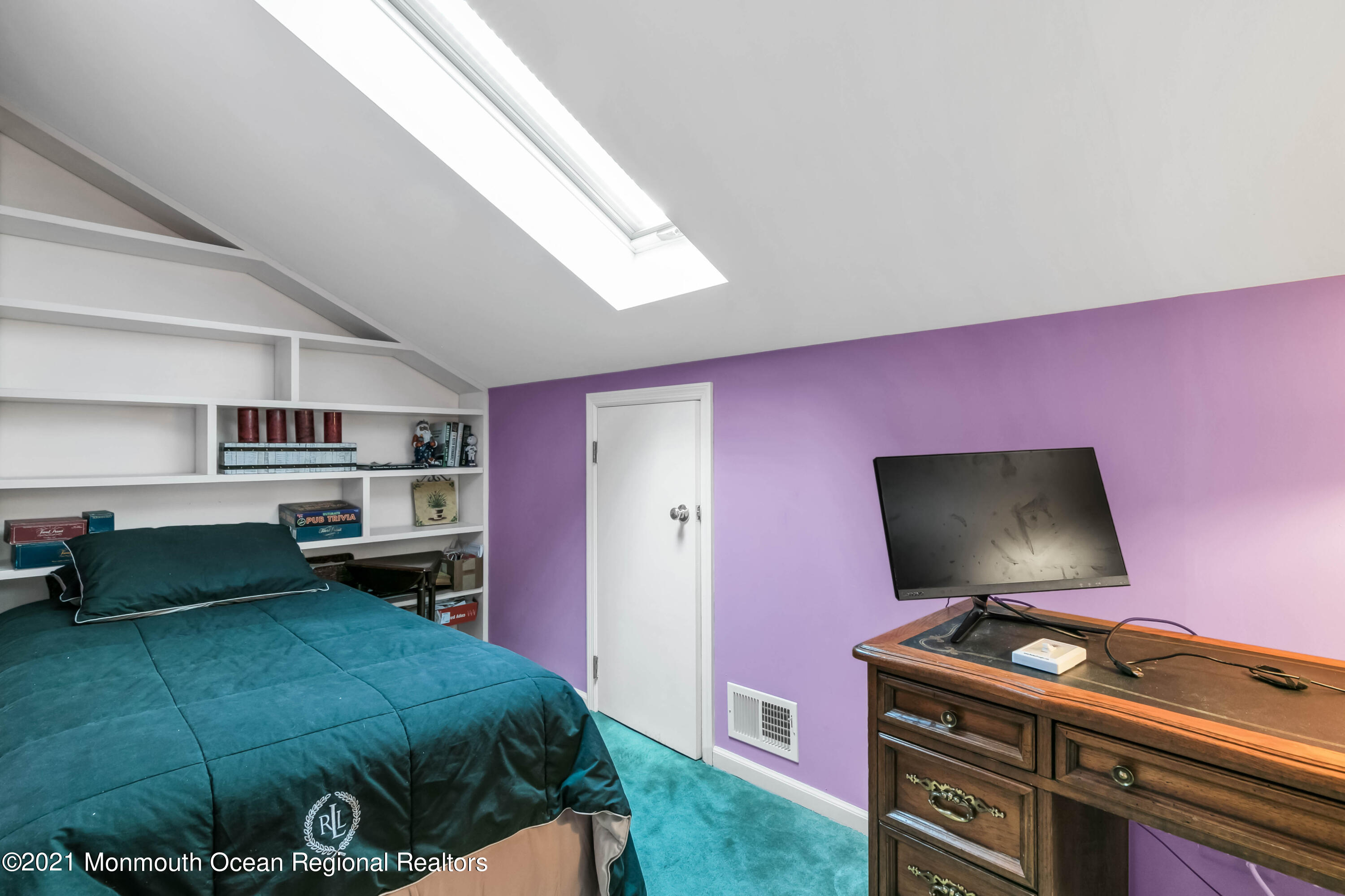 625 Oceanview Road Brielle, NJ 08730 - Photo 40 of 47 2nd Level Bedroom 3