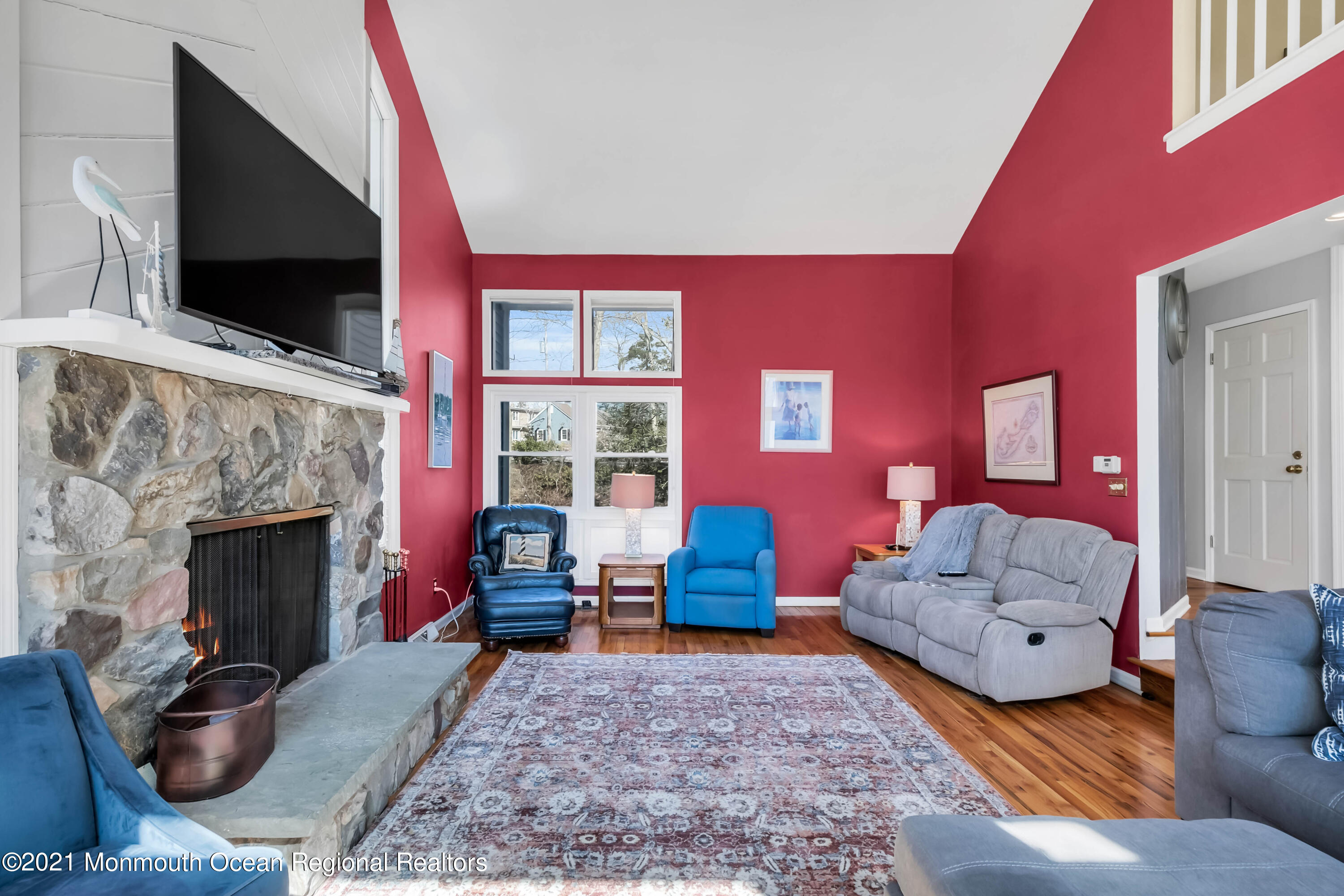 625 Oceanview Road Brielle, NJ 08730 - Photo 9 of 47 GR- filled w/ Natural Light