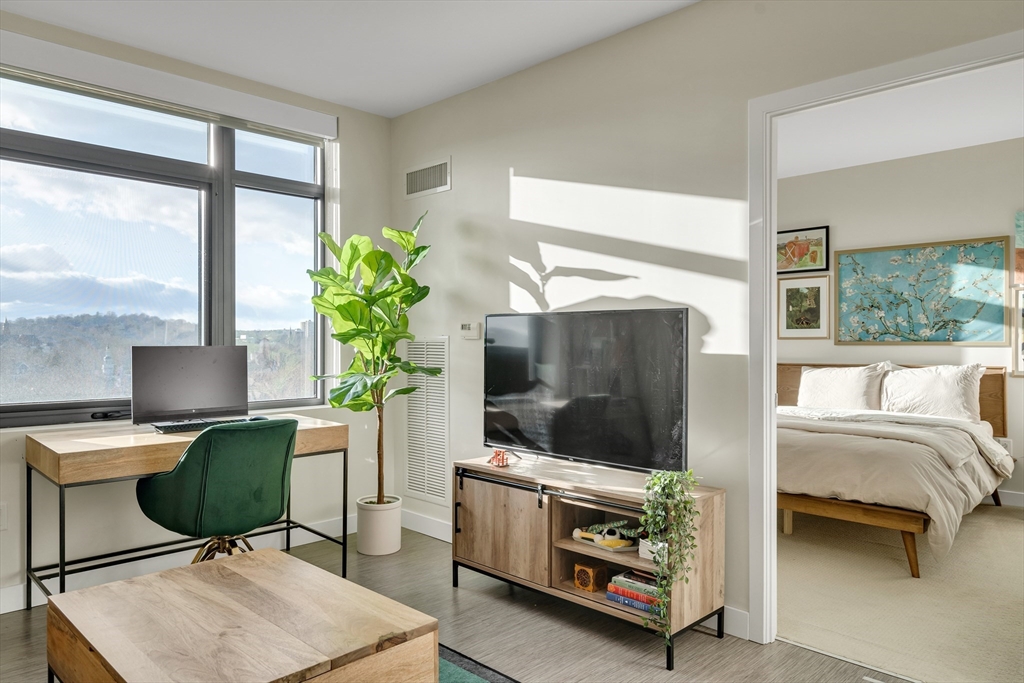 80 Fenwood Road, Unit 811 Boston, MA 02115 - Photo 13 of 36 Gallery Image 13